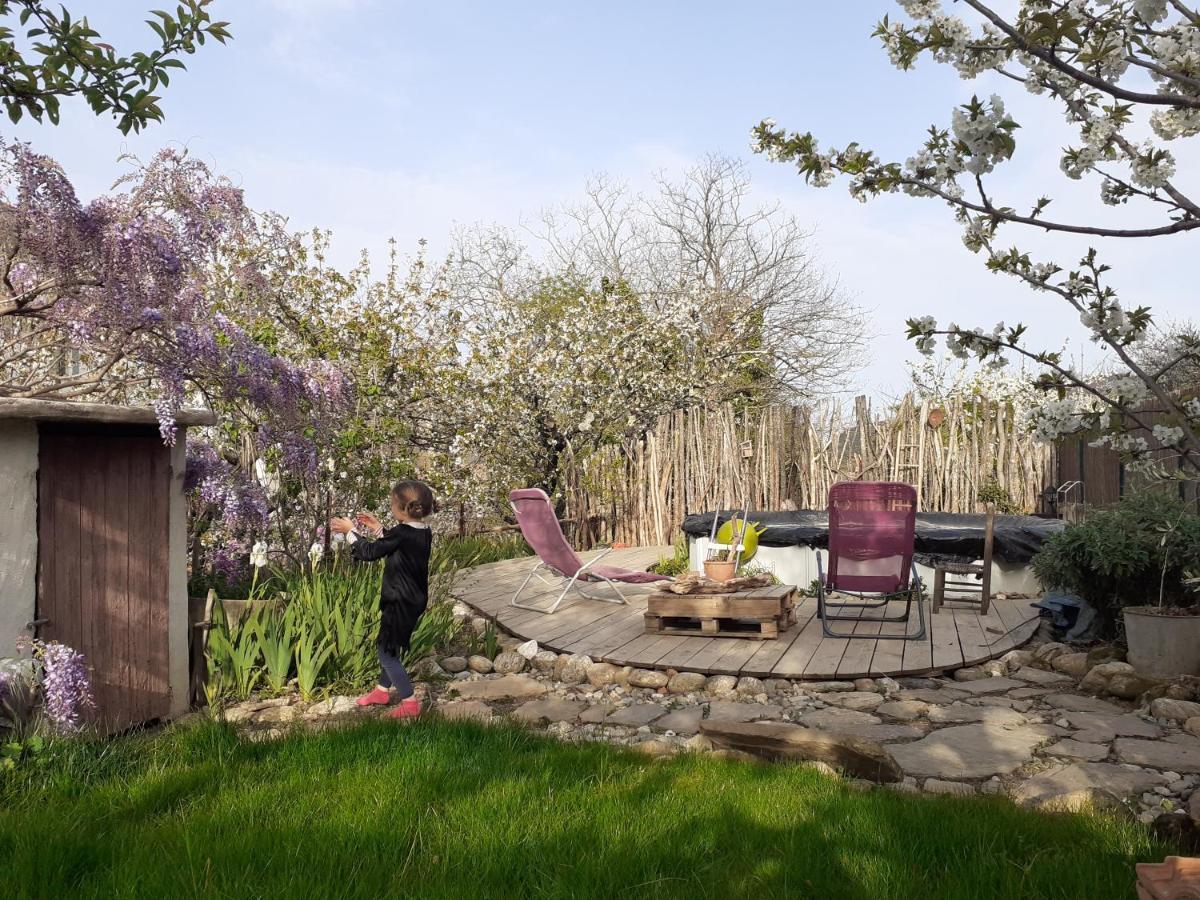 Les Violettes Vila Mons  Exterior foto